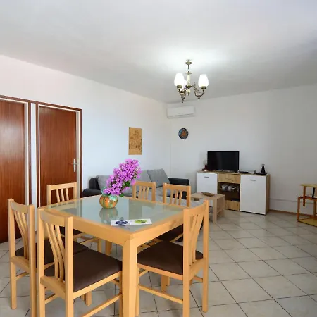 Appartement Jure - Kor210 Prigradica