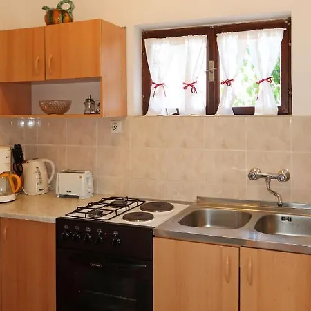 Jure By Interhome Apartamento